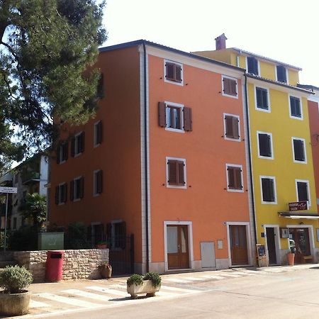 Apartment Sincic Novigrad  Luaran gambar